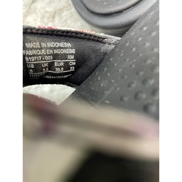 Nike Women's Size 6 Benassi Duo Ultra Slides Sandals Marble Black, pink, White - Picture 3 of 5